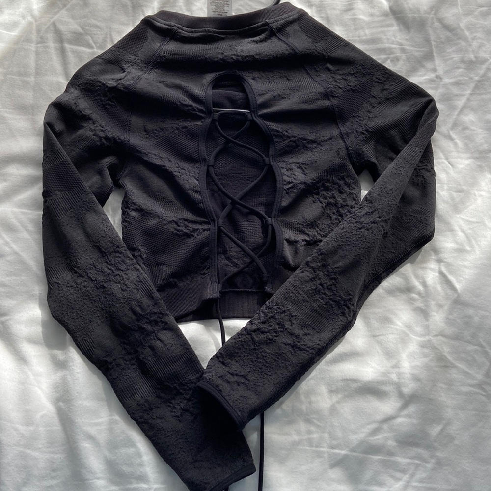 Gym shark extra small long sleeve, backless